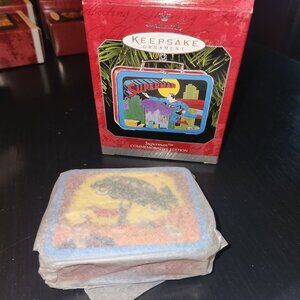Hallmark Superman Keepsake Ornament 1998 Commemorative Edition Retro Lunch Box
